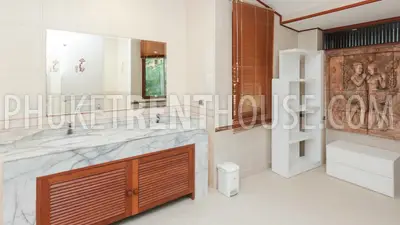 SUR17611: 3 Bedroom House in 400 Meters from Surin Beach. Photo #6