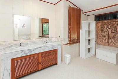 SUR17611: 3 Bedroom House in 400 Meters from Surin Beach. Photo #6