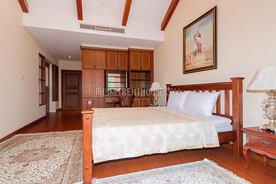 BAN17628: Wonderful Villa with 4 Bedrooms and Private Pool in Bang Tao. Photo #17