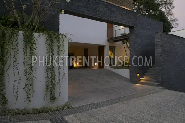 SUR17675: 4 Bedroom Pool Villa with Beautiful Views of Sea Near Surin Beach. Photo #10