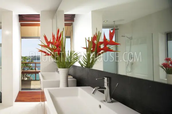 SUR17675: 4 Bedroom Pool Villa with Beautiful Views of Sea Near Surin Beach. Photo #32