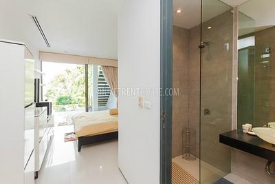 PAT17682: Ocean Front 3 Bedroom Private Pool Villa in Patong. Photo #6