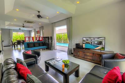 RAW17703: 4 Bedroom Villa with Private Pool in Rawai. Photo #9