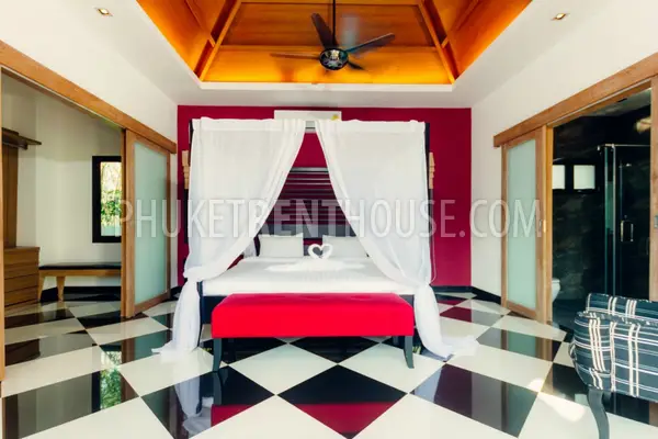 BAN17757: 4 Bedroom Private Pool Villa in 6 Kilometers from Bangtao Beach. Photo #3