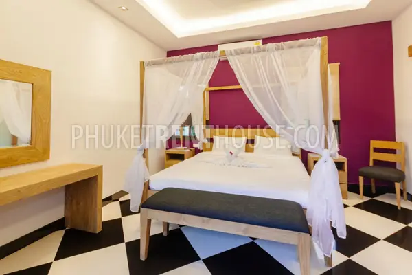 BAN17757: 4 Bedroom Private Pool Villa in 6 Kilometers from Bangtao Beach. Photo #8