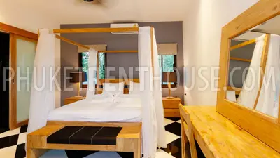 BAN17757: 4 Bedroom Private Pool Villa in 6 Kilometers from Bangtao Beach. Photo #6