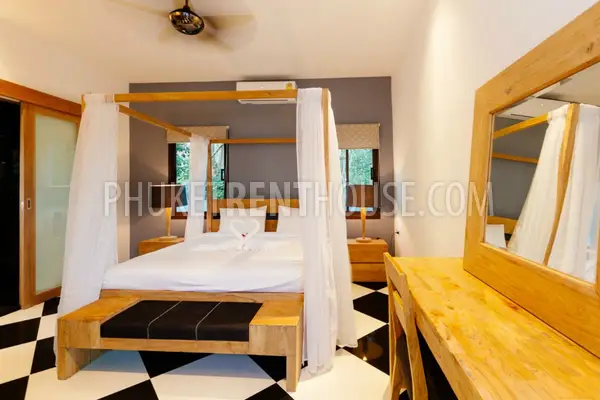 BAN17757: 4 Bedroom Private Pool Villa in 6 Kilometers from Bangtao Beach. Photo #6