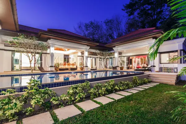 BAN17757: 4 Bedroom Private Pool Villa in 6 Kilometers from Bangtao Beach. Photo #23