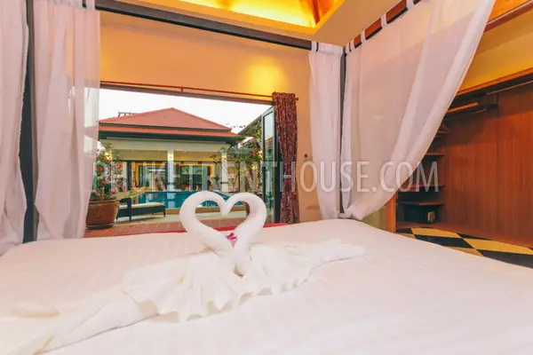 BAN17757: 4 Bedroom Private Pool Villa in 6 Kilometers from Bangtao Beach. Photo #16