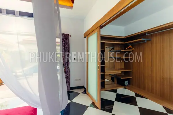 BAN17757: 4 Bedroom Private Pool Villa in 6 Kilometers from Bangtao Beach. Photo #31