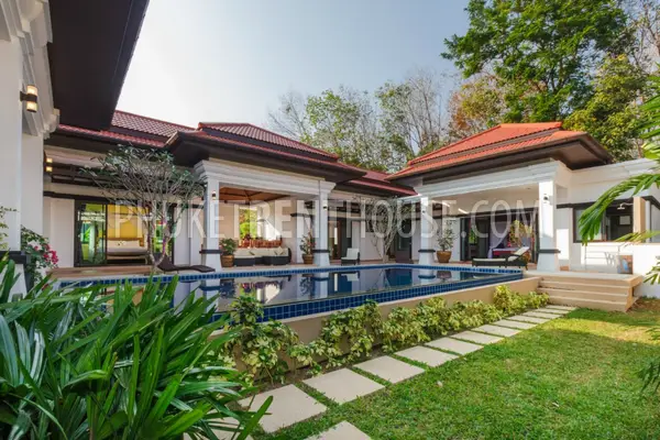 BAN17757: 4 Bedroom Private Pool Villa in 6 Kilometers from Bangtao Beach. Photo #32