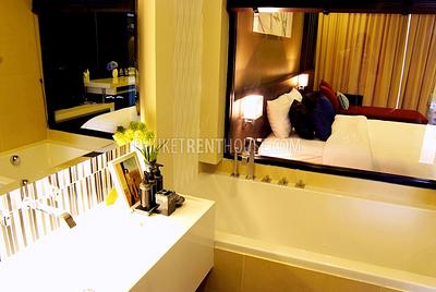 PAT17433: Beachfront Patong apartments with roooftop infinity pool and jacuzzi. Photo #5