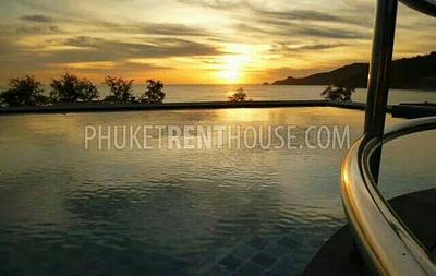 PAT17433: Beachfront Patong apartments with roooftop infinity pool and jacuzzi. Photo #2