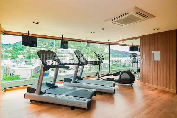 PAT17434: One Bedroom Apartment Next Door to Patong Beach. Photo #3