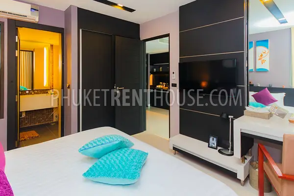 PAT17434: One Bedroom Apartment Next Door to Patong Beach. Photo #25