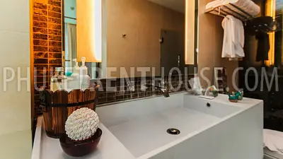 PAT17434: One Bedroom Apartment Next Door to Patong Beach. Photo #31