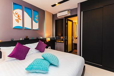 PAT17450: One Bedroom Patong Beachfront Apartments. Photo #25