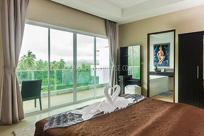 SUR17497: Great Penthouse With En-suite Bathroom & Jacuzzi Close to Surin Beach. Photo #14