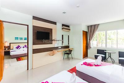 SUR17512: Pool Side Deluxe Suite in Secured Complex Walk Distance to Surin Beach. Photo #7