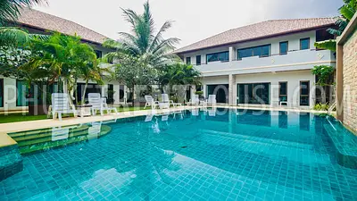 NAI17520: Apartments with Kitchen, Pool and Sauna Near Nai Harn Beach. Photo #9