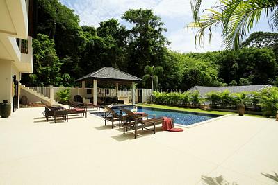 NAI18172: 8 Bedroom Villa with Private Pool near Nai Harn Beach. Photo #18