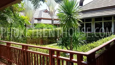 CHA18193: 3 bedrooms with private beach and swimming pool.. Photo #4