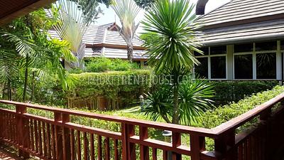 CHA18193: 3 bedrooms with private beach and swimming pool.. Фото #4