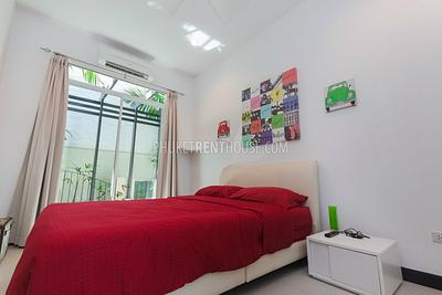 NAI18209: 4 Bedrooms Villa near Nai Harn Beach. Photo #10
