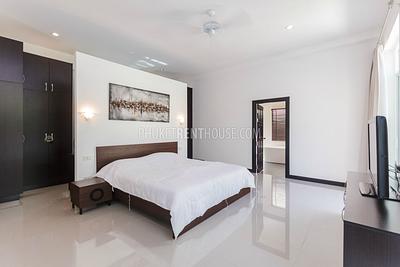 NAI18209: 4 Bedrooms Villa near Nai Harn Beach. Photo #12