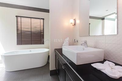 NAI18209: 4 Bedrooms Villa near Nai Harn Beach. Photo #14