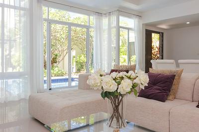 NAI18209: 4 Bedrooms Villa near Nai Harn Beach. Photo #29