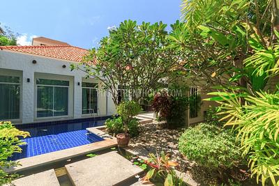 NAI18209: 4 Bedrooms Villa near Nai Harn Beach. Photo #23