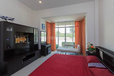 NAI18210: 2 Bedroom Villa near Nai Harn Beach. Photo #4