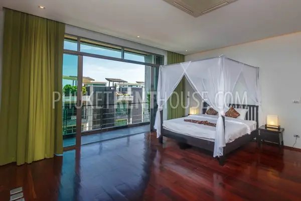 RAW18285: 4 Bedroom Residence Phuket...  A place you can't miss!. Fotoğraf #10