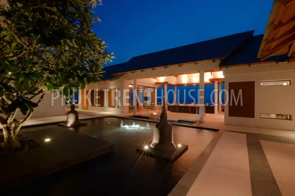 PAT18321: Incredible 9 Bedroom Luxury Villa on a cliff overlooking the sea. Photo #31