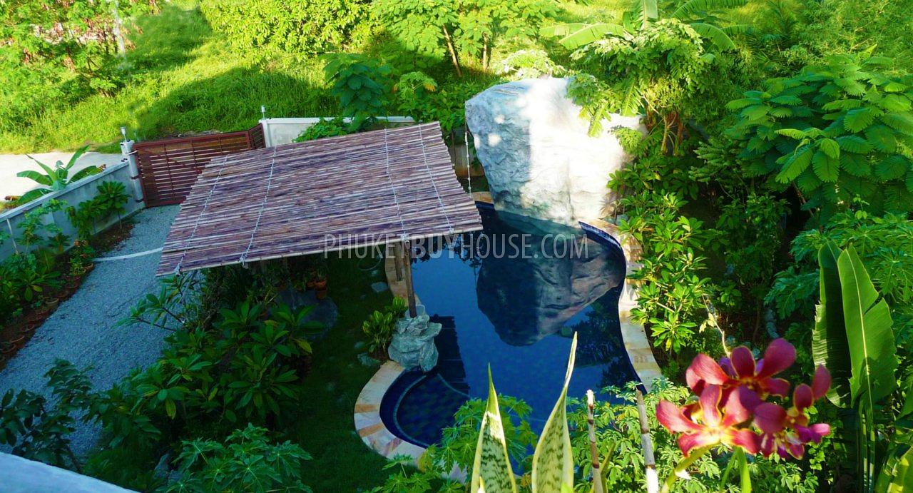 RAW3176: Bali style pool Villa in natural setting with Great views. Photo #7