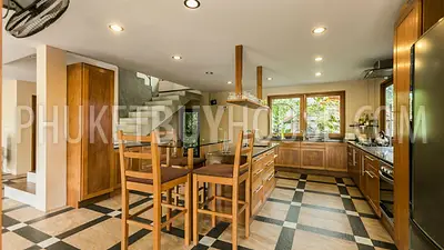 RAW3176: Bali style pool Villa in natural setting with Great views. Fotoğraf #12