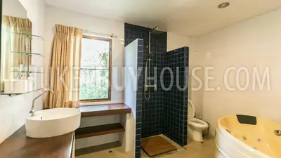 RAW3176: Bali style pool Villa in natural setting with Great views. Fotoğraf #32