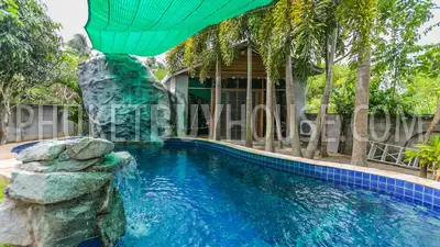 RAW3176: Bali style pool Villa in natural setting with Great views. Fotoğraf #40