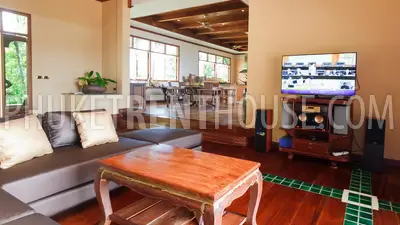 LAY17789: 4 bedrooms Villa with large Garden overlooking the beach. Photo #11