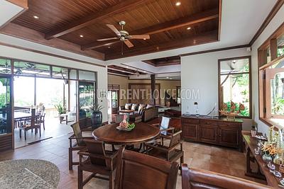 LAY17789: 4 bedrooms Villa with large Garden overlooking the beach. Photo #12