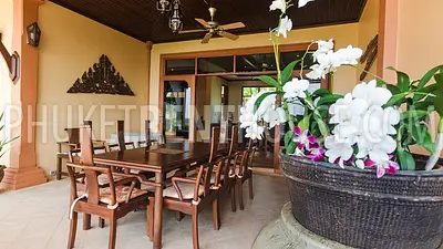 LAY17789: 4 bedrooms Villa with large Garden overlooking the beach. Photo #13