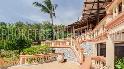 LAY17789: 4 bedrooms Villa with large Garden overlooking the beach. Photo #20