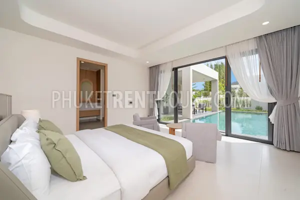BAN23001: Tropical 4-Bedroom Pool Villa for Rent in a Quiet Residential Area of Bang Tao, Phuket. Photo #11