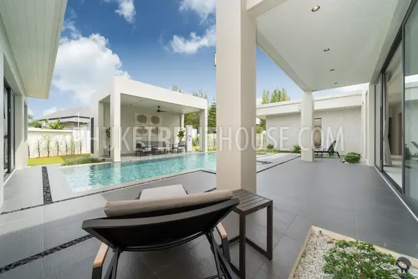 BAN23001: Tropical 4-Bedroom Pool Villa for Rent in a Quiet Residential Area of Bang Tao, Phuket. Photo #73