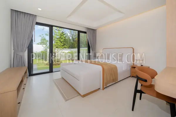 BAN23001: Tropical 4-Bedroom Pool Villa for Rent in a Quiet Residential Area of Bang Tao, Phuket. Photo #48