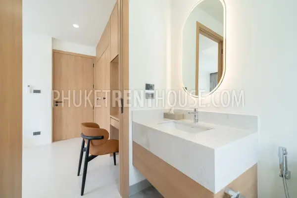 BAN23001: Tropical 4-Bedroom Pool Villa for Rent in a Quiet Residential Area of Bang Tao, Phuket. Photo #35