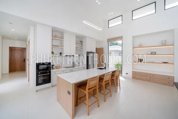 BAN23001: Tropical 4-Bedroom Pool Villa for Rent in a Quiet Residential Area of Bang Tao, Phuket. Photo #6