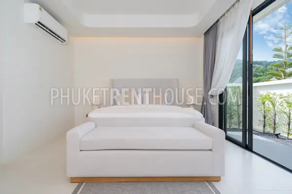 BAN23001: Tropical 4-Bedroom Pool Villa for Rent in a Quiet Residential Area of Bang Tao, Phuket. Photo #56