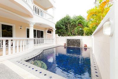 RAW17930: 2 Bedrooms Exclusive Luxury Apartments in Rawai. Photo #10